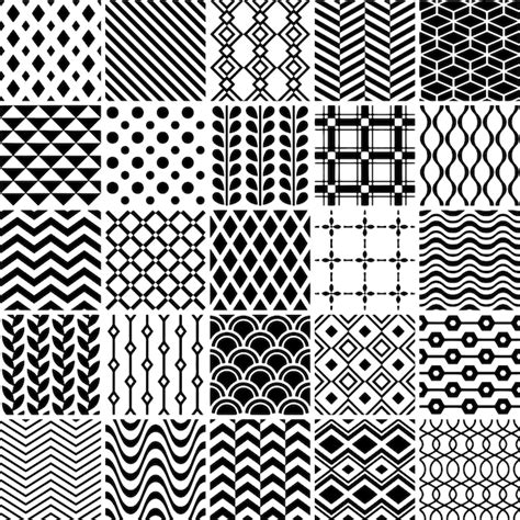 Collage de différentes nappes avec des motifs variés : fleurs, animaux, motifs géométriques, unis