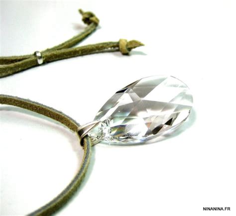 Collier goutte d'eau Swarovski artisanal avec cordon en daim