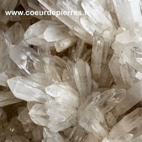 Illustration de la forme biterminée d'un cristal de roche et sa symbolique terre-ciel