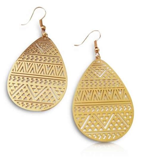 Boucles d'oreilles ethniques avec des motifs géométriques