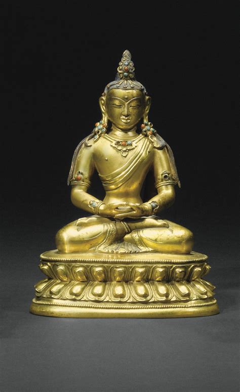 Gros plan sur la base scellée d'un bronze tibétain