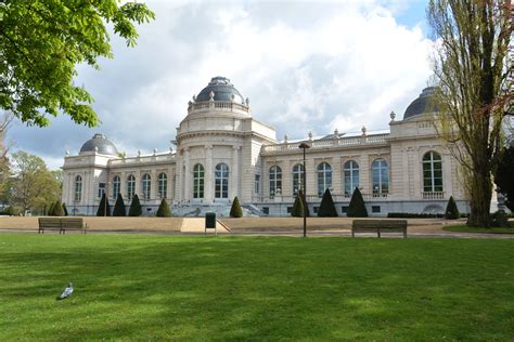 Vue extérieure du musée La Boverie à Liège