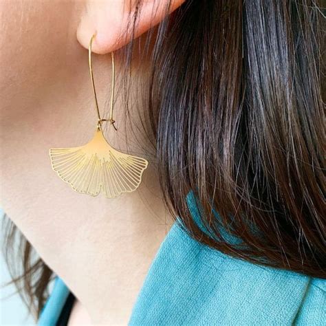 Boucles d'oreilles artisanales en forme de feuille de Ginkgo Biloba avec pierres de cornaline