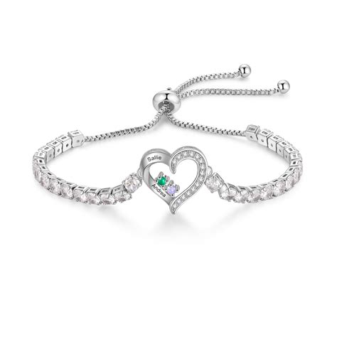 Bracelet licorne orné de pierres roses et d'un pendentif cœur