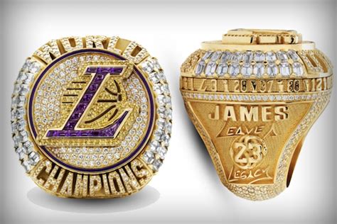 Représentation de la bague de champion NBA de Kobe Bryant, ornée de diamants et de gravures personnalisées.