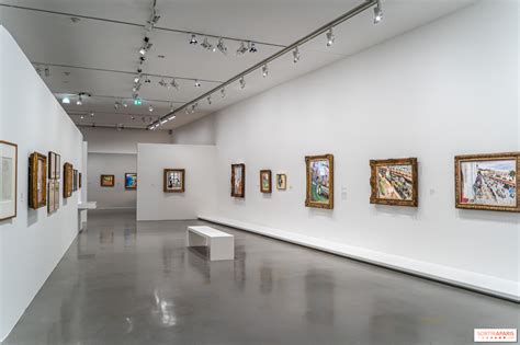 Photographie d'une œuvre d'art contemporain exposée, représentant la présence chrétienne au Moyen-Orient