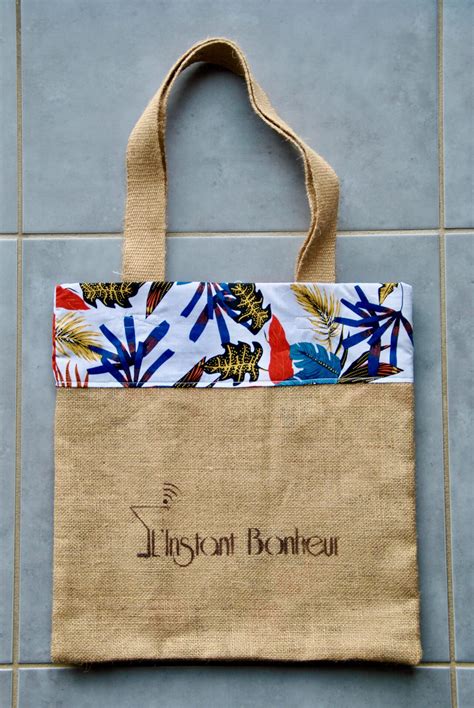 Exemple de créations de sacs artisanaux présentés au salon Bijoutiful