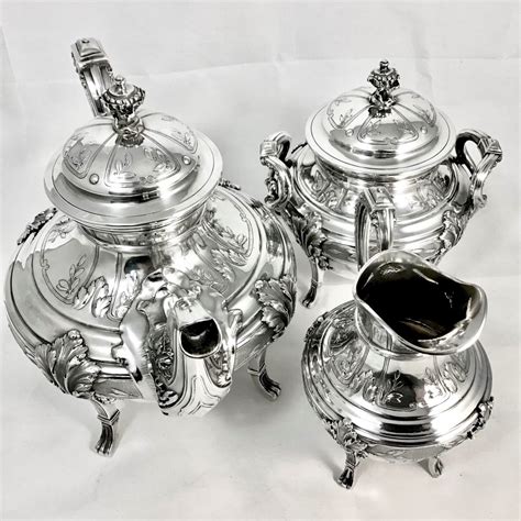 Service à thé en argent massif et ivoire avec décors asiatiques