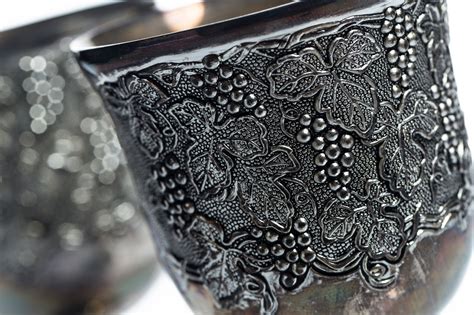 Collection de timbales en argent de styles variés