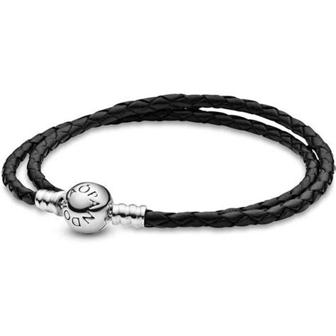 Illustration d'un bracelet double tour en cuir tressé Pandora Moments