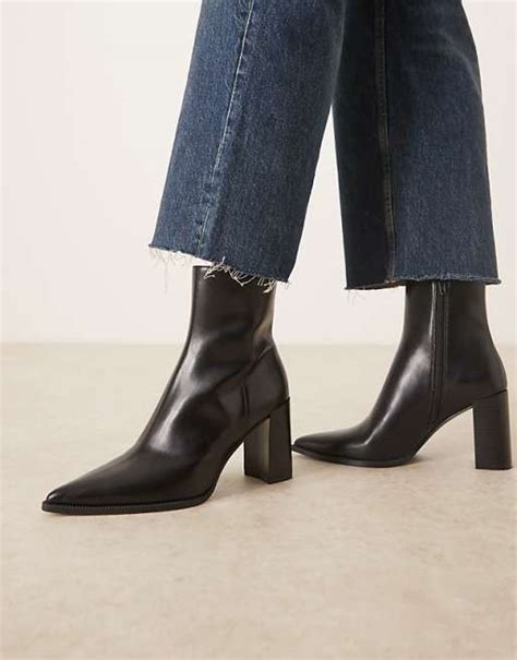Détail des nouvelles bottines Mango, alliant style et prix abordable