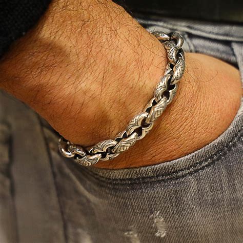 Collection de bracelets en argent pour homme