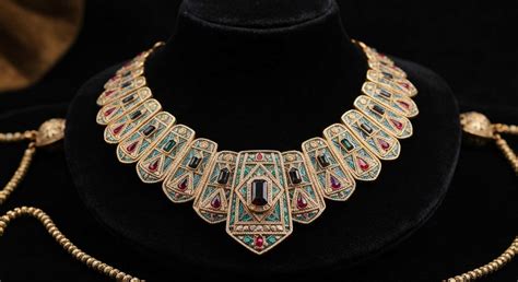 Exemples de bijoux Art Déco avec des formes géométriques