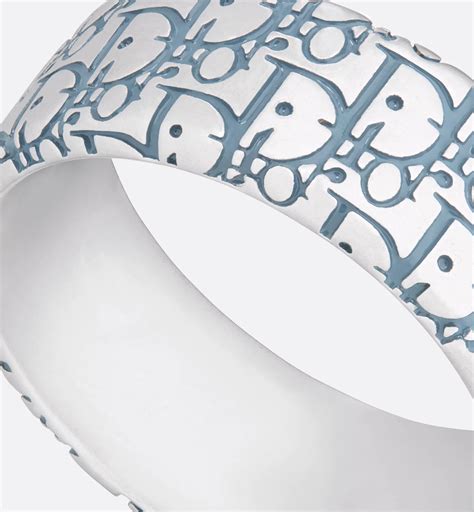 Bague Dior aux couleurs vives et au design audacieux