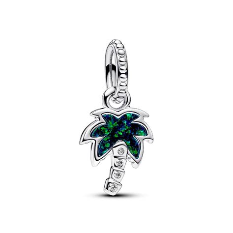 vue de face du charm pandora palmier vert opalescent, mettant en évidence la taille et le design