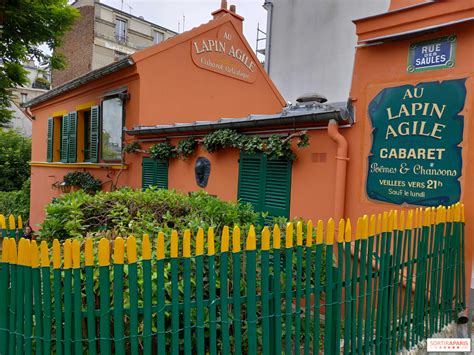 L'enseigne du Lapin Agile, un symbole de l'histoire des cabarets montmartrois