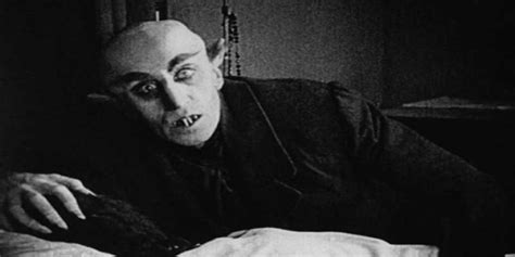 Photographie de Max Schreck dans le rôle du Comte Orlok dans Nosferatu le vampire