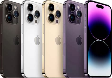 Gros plan sur un étui de téléphone iPhone 14 Pro Max orné de cristaux Swarovski, mettant en valeur le design et la brillance
