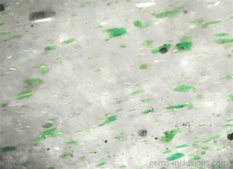 Schéma des inclusions de fuchsite dans le quartz aventurine