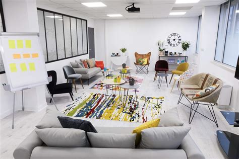 Exemple d'une salle modulable de l'Espace Carat configurée pour un salon professionnel