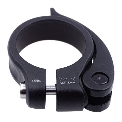 Comparaison visuelle des colliers de selle à serrage rapide et à vis.
