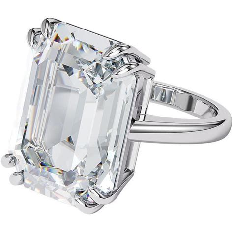 Illustration d'une bague anneau sertie de cristaux Swarovski