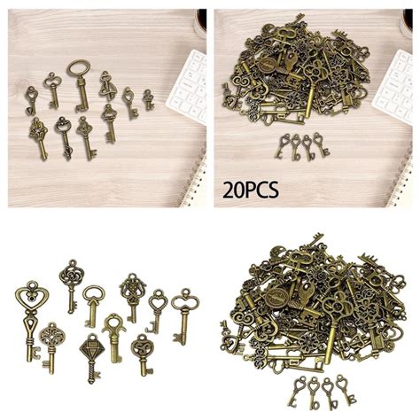 Collection de pendentifs clés de styles variés
