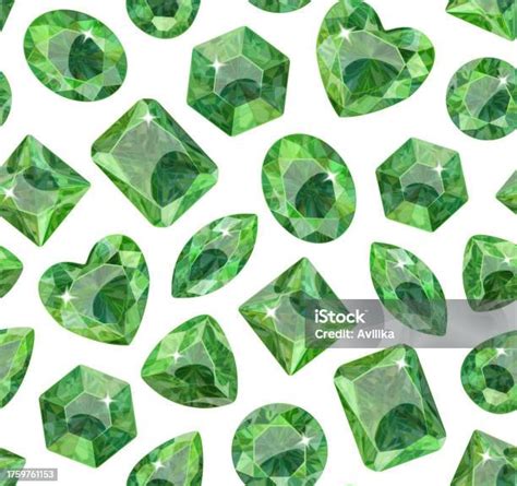 Gros plan sur des cristaux Swarovski verts de différentes formes