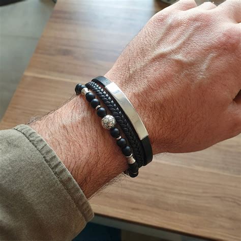 Bracelet masculin en perles noires et argent