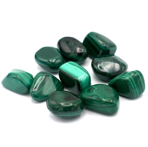 Photo d'une pierre roulée de malachite de grande taille