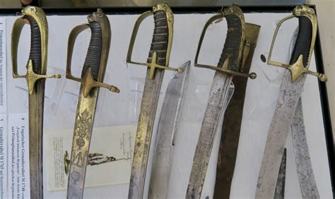 Exemple de sabre américain estampillé par Léon, avec une lame de Châtellerault.