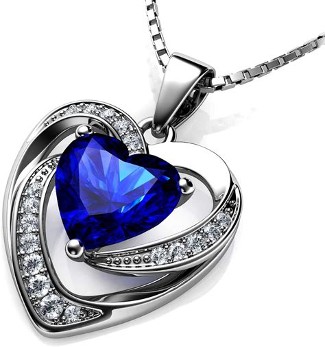 Illustration d'un collier avec un pendentif en forme de cœur