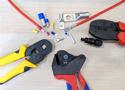 Comparaison visuelle de sertissages à 4 et 6 griffes