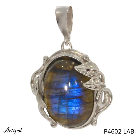 Pendentif en argent 925 avec une labradorite bleue de qualité AAA