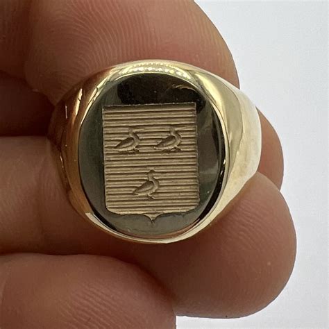 Exemple de gravure personnalisée sur une chevalière