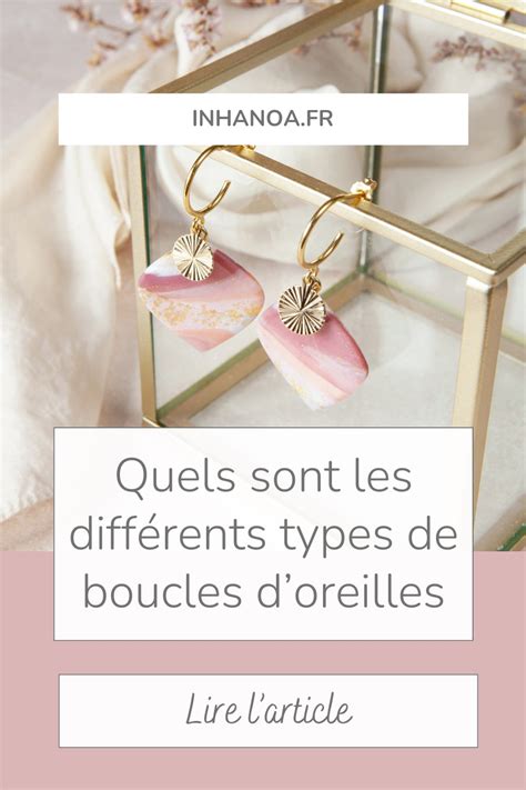 Illustration des différents types de boucles d'oreilles : clous, pendantes, créoles, avec des motifs variés (nœuds, fleurs)