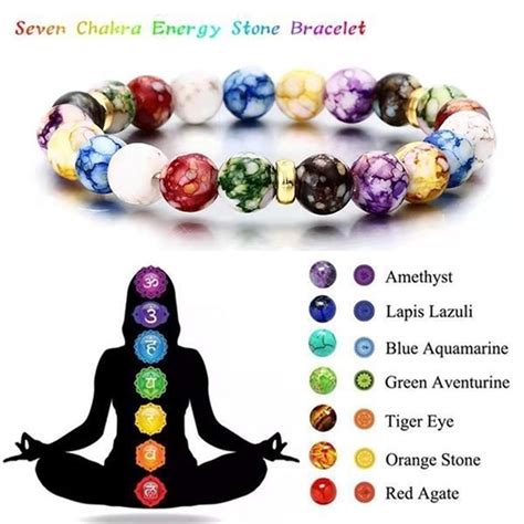 Composition de bracelets 7 chakras avec différentes breloques