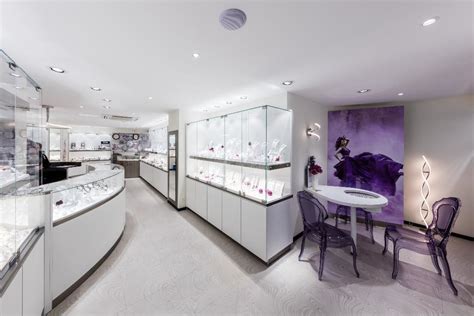 Façade de la bijouterie Blanc et Or à Revel