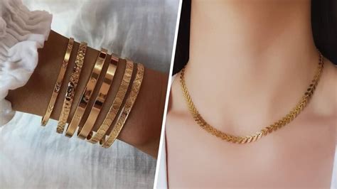 Collage de photos présentant des bijoux modernes en or 18 carats combinant or et matériaux tels que le cuir, la céramique et l'acier inoxydable.