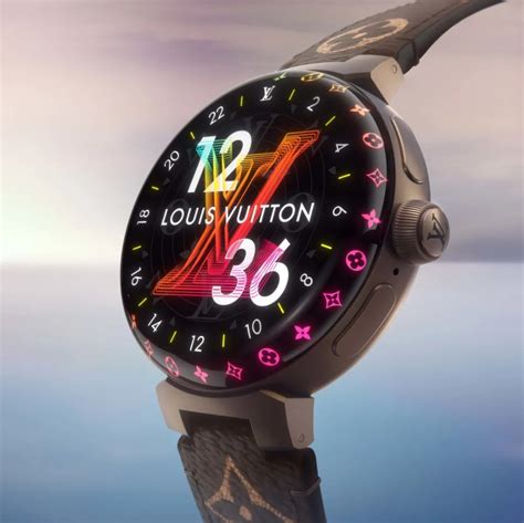 Illustration montrant le design unique de la Louis Vuitton Tambour Horizon Light Up avec ses fleurs Monogram
