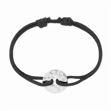 Visuel des différents bracelets Dinh Van Pi Chinois, avec cordon de couleur et option onyx