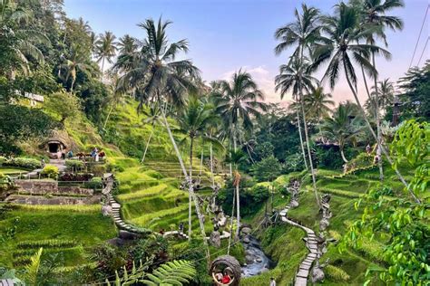 Vue de Bali avec des éléments artisanaux