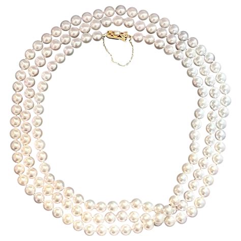 Collier de perles Mikimoto, symbole d'élégance et de pureté