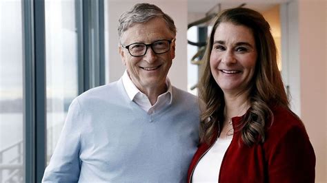 Photo de Bill et Melinda Gates lors d'une apparition publique antérieure, semblant unis.