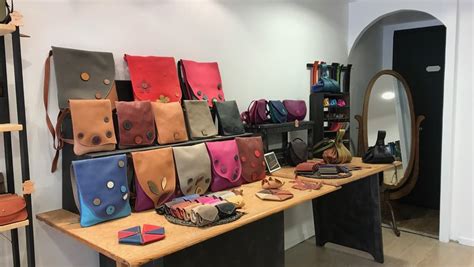 Image d'un atelier de maroquinerie juif à Paris avant la guerre