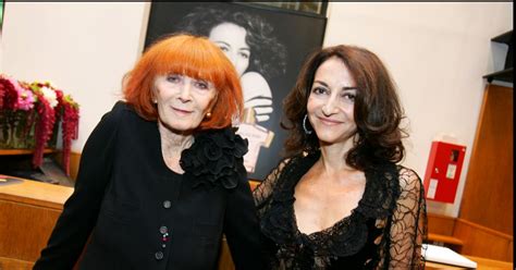 Collage de créations emblématiques de Ted Lapidus, Sonia Rykiel et Daniel Hechter