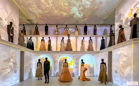 Vitrines de mode à La Galerie - La Valentine