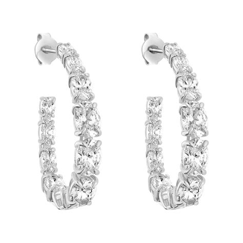 Comparaison visuelle entre l'argent terni et l'argent rhodié brillant.