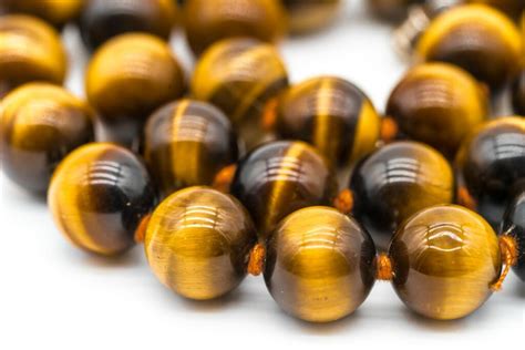 Exemple de bijou de luxe intégrant la pierre œil de tigre