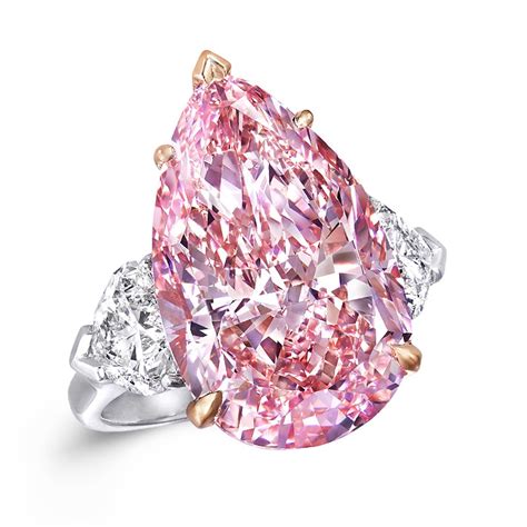 Bague sertie du diamant Graff Vivid Pink